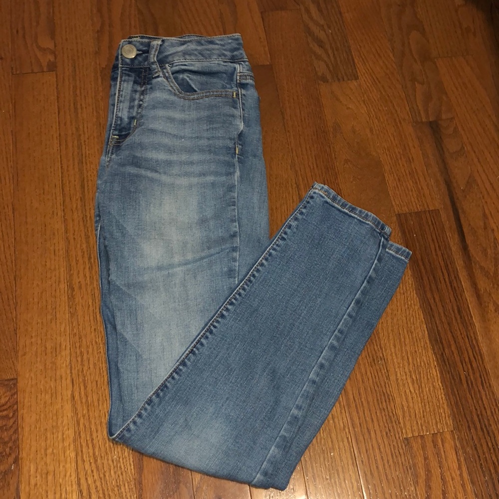 American Eagle Hi-Rise Jeans